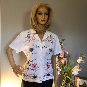 💜JMCollection petite embroidered white button